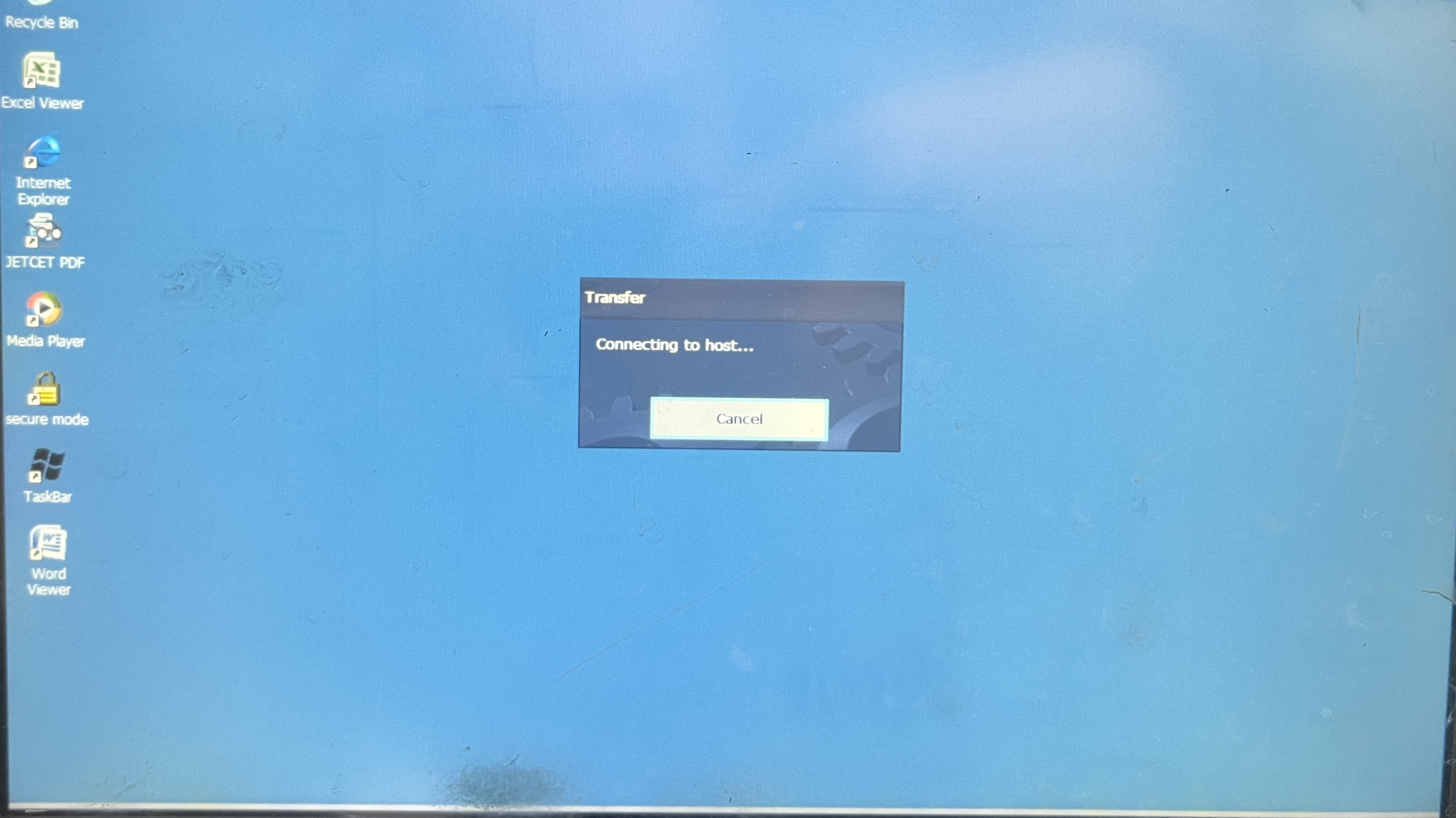 Siemens HMI mit Transfer-Dialog 'Connecting to host'